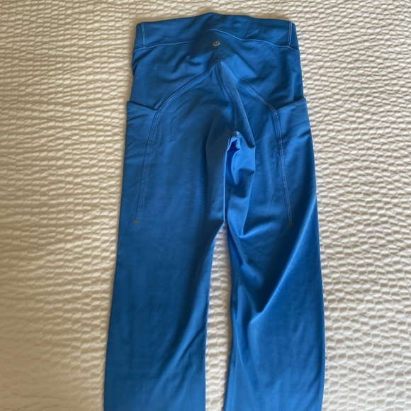 Lululemon Power Thru Leggings - Picture 2 of 6